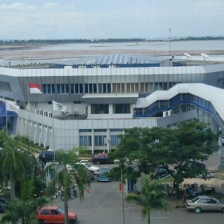 Kaliban Hotel Batam Экстерьер фото