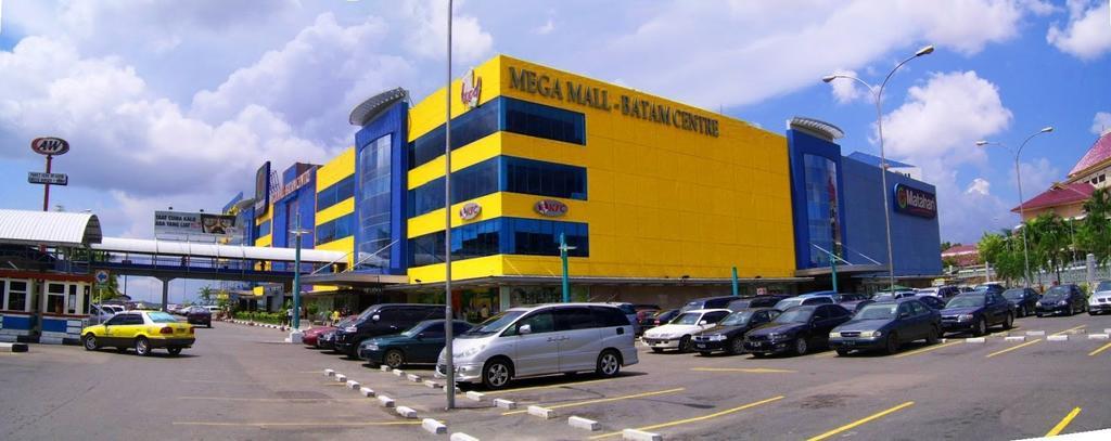 Kaliban Hotel Batam Экстерьер фото