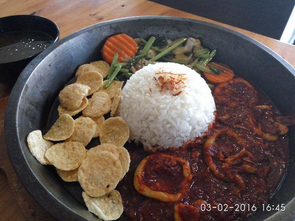Kaliban Hotel Batam Экстерьер фото